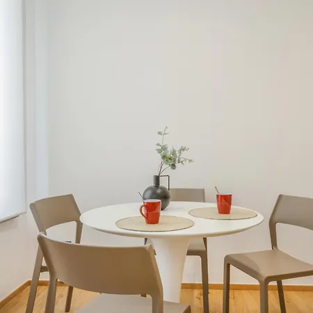 Mutina Domus - Comfort And Elegance In The Center