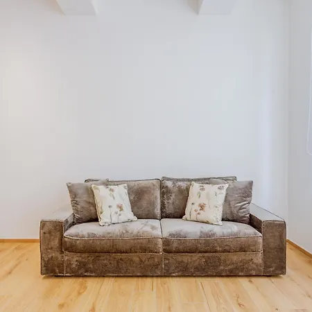 Mutina Domus - Comfort And Elegance In The Center Appartement