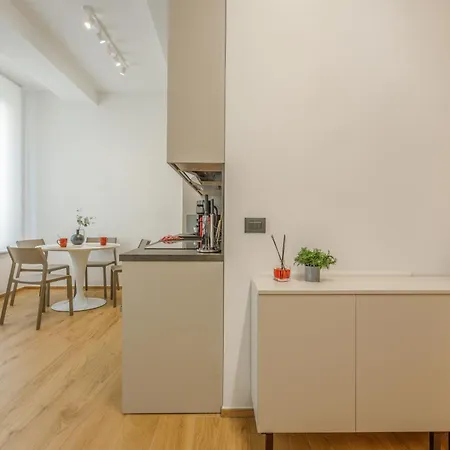 Mutina Domus - Comfort And Elegance In The Center Appartement