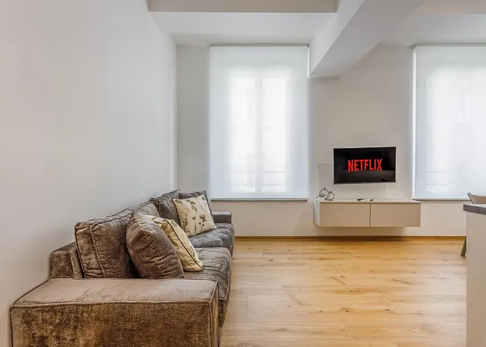 Mutina Domus - Comfort And Elegance In The Center Apartament